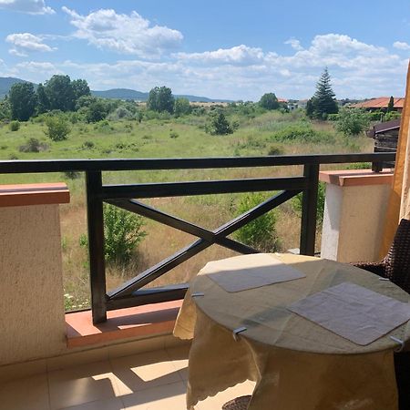 Apartment At St. Nicholas Complex-Igora Chernomorets Ngoại thất bức ảnh