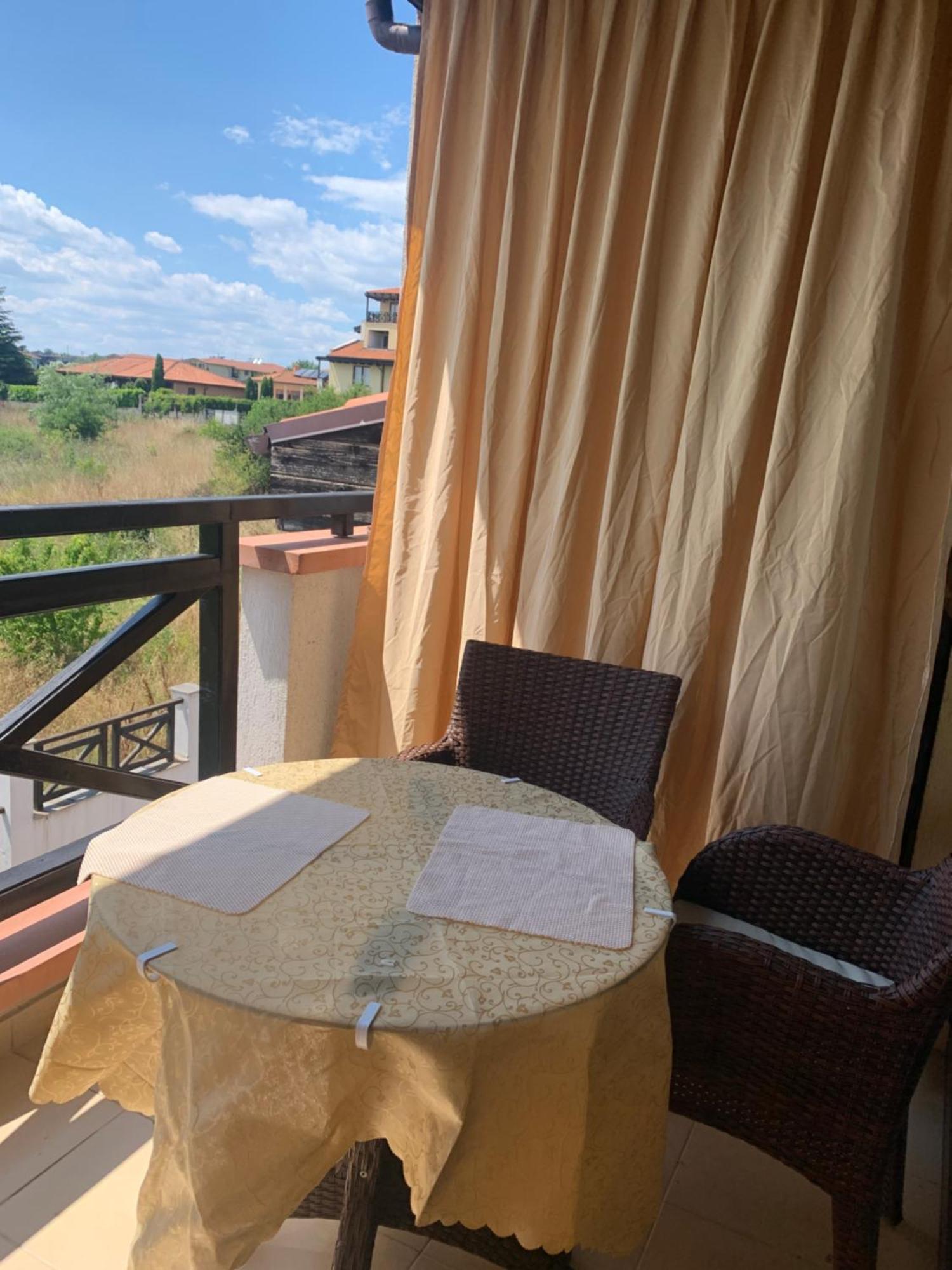 Apartment At St. Nicholas Complex-Igora Chernomorets Ngoại thất bức ảnh